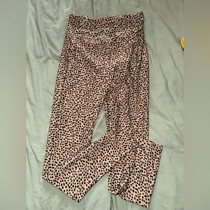 Cheetah print leggings